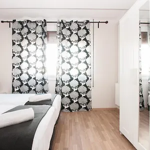 Autentic Monumental Apartament Barcelona