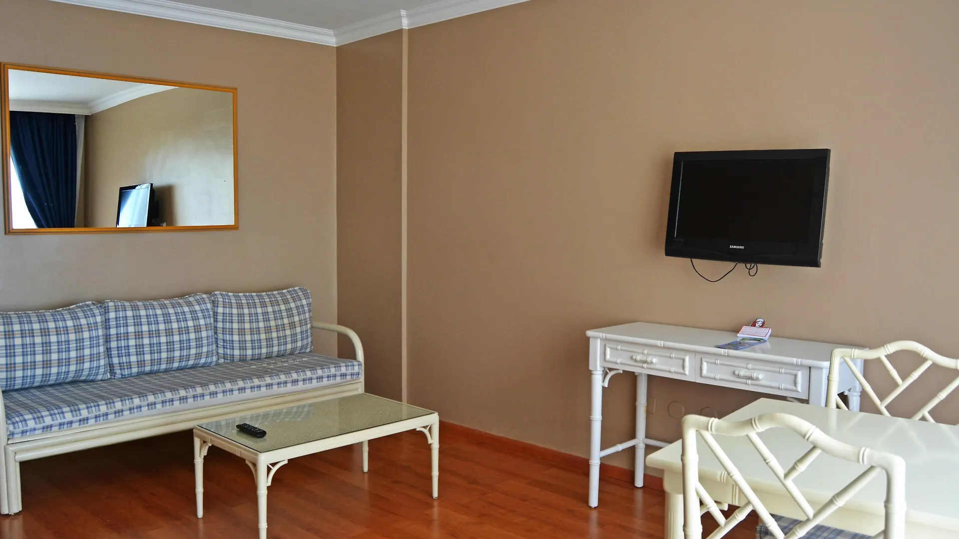 Hotel Spa La Quinta Park Suites Санта-Урсула 4*,