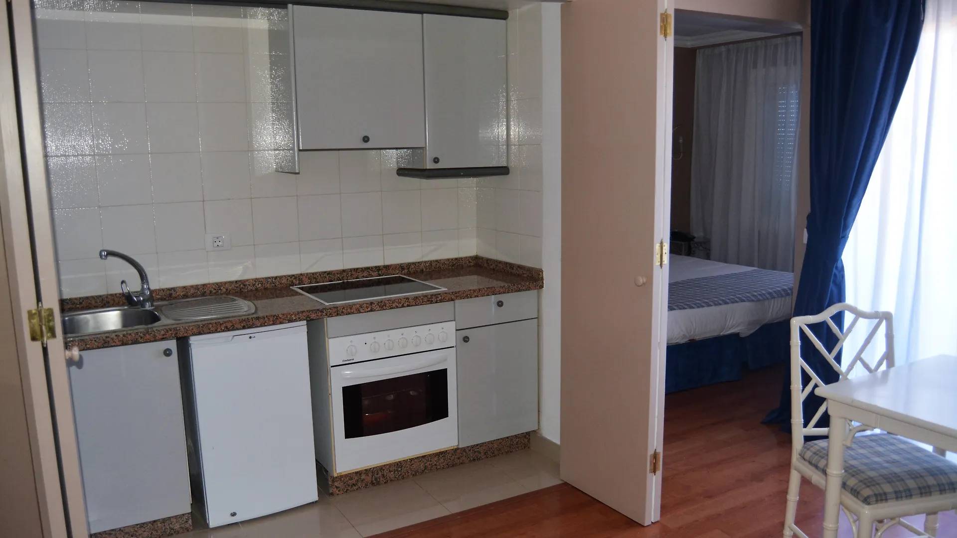Hotel Spa La Quinta Park Suites Санта-Урсула 4*,